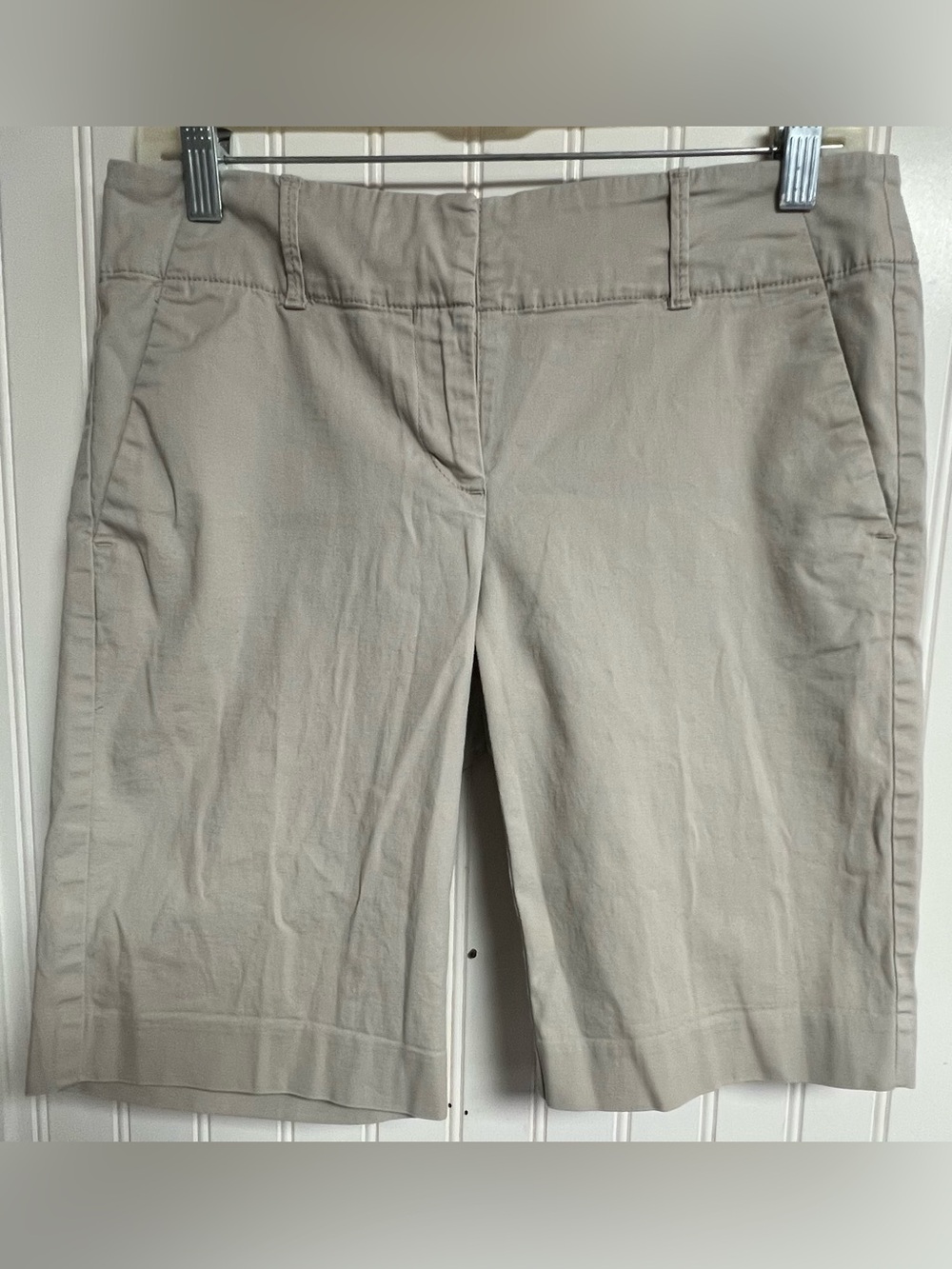 Ann Taylor Khaki Bermuda Shorts Size 4